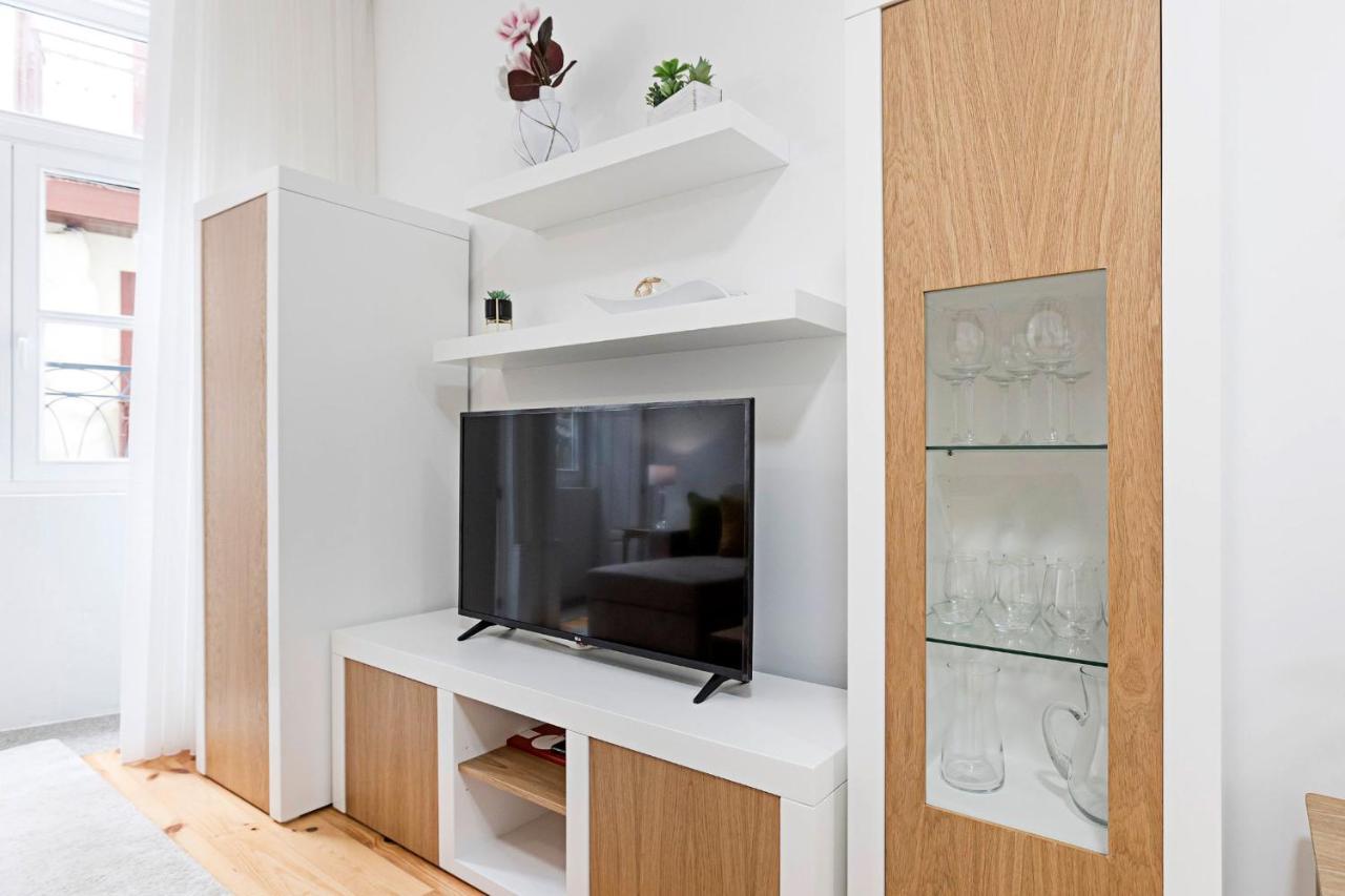 Loios 1Br Flat Downtown By Lovelystay Porto Exterior foto