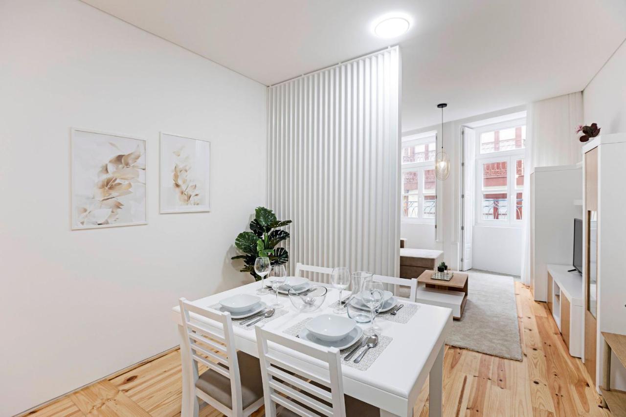 Loios 1Br Flat Downtown By Lovelystay Porto Exterior foto