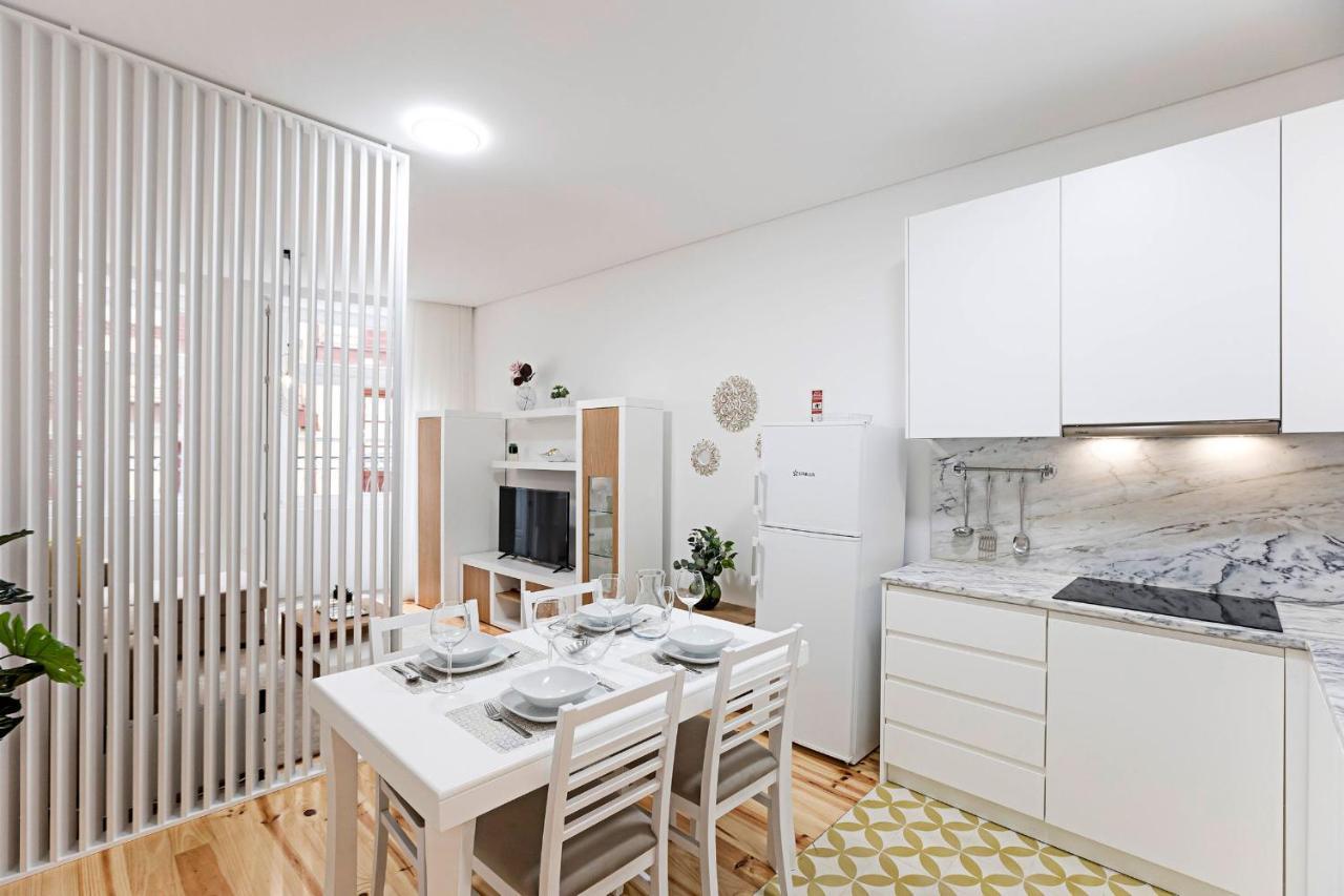 Loios 1Br Flat Downtown By Lovelystay Porto Exterior foto